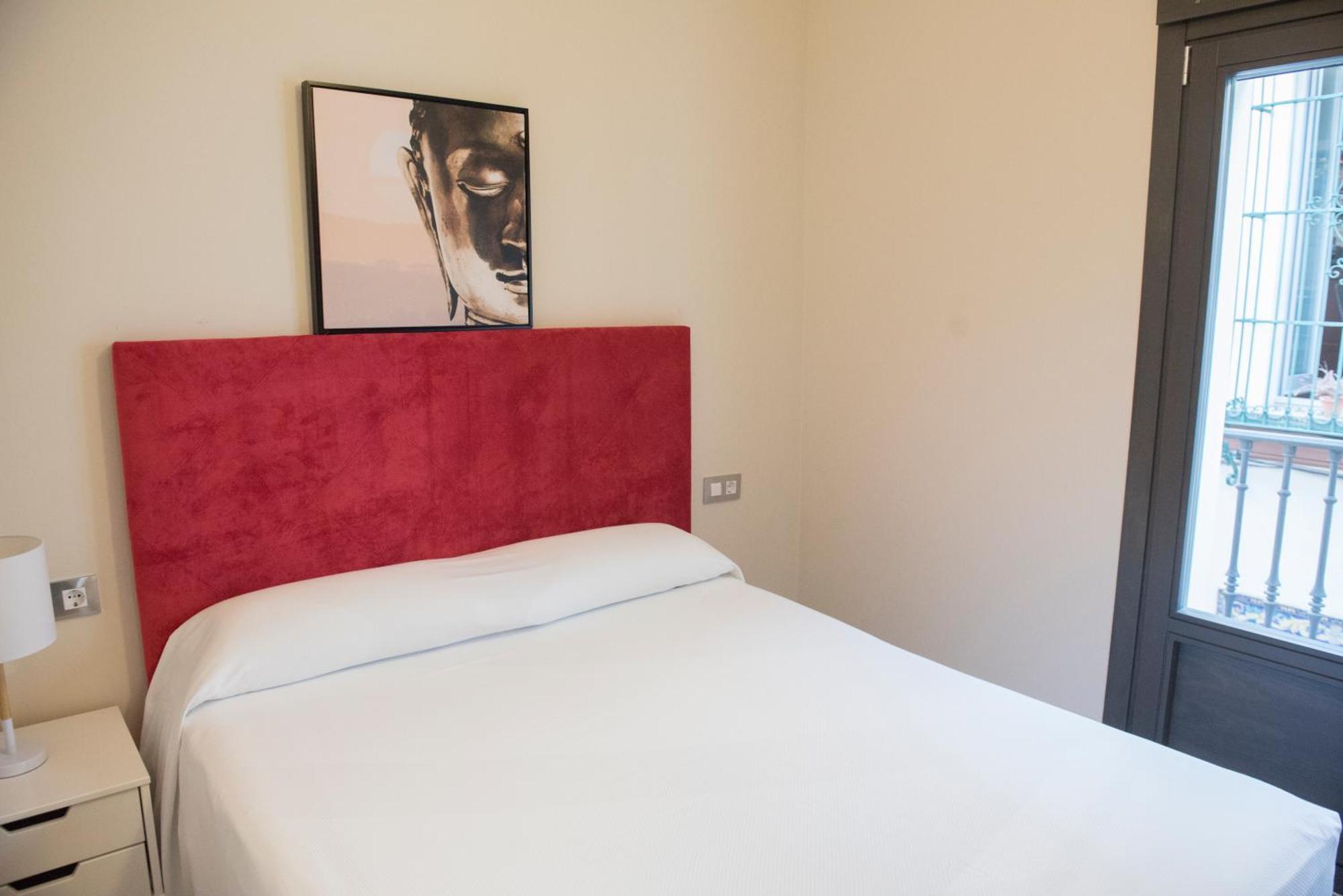 Apartamentos Luxury Puente De Triana Севилья Экстерьер фото
