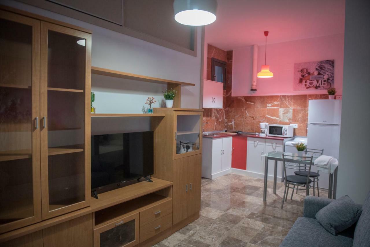 Apartamentos Luxury Puente De Triana Севилья Экстерьер фото